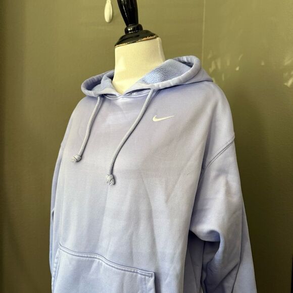 Nike therma fit Lavender Pullover Hoodie - Picture 2 of 9